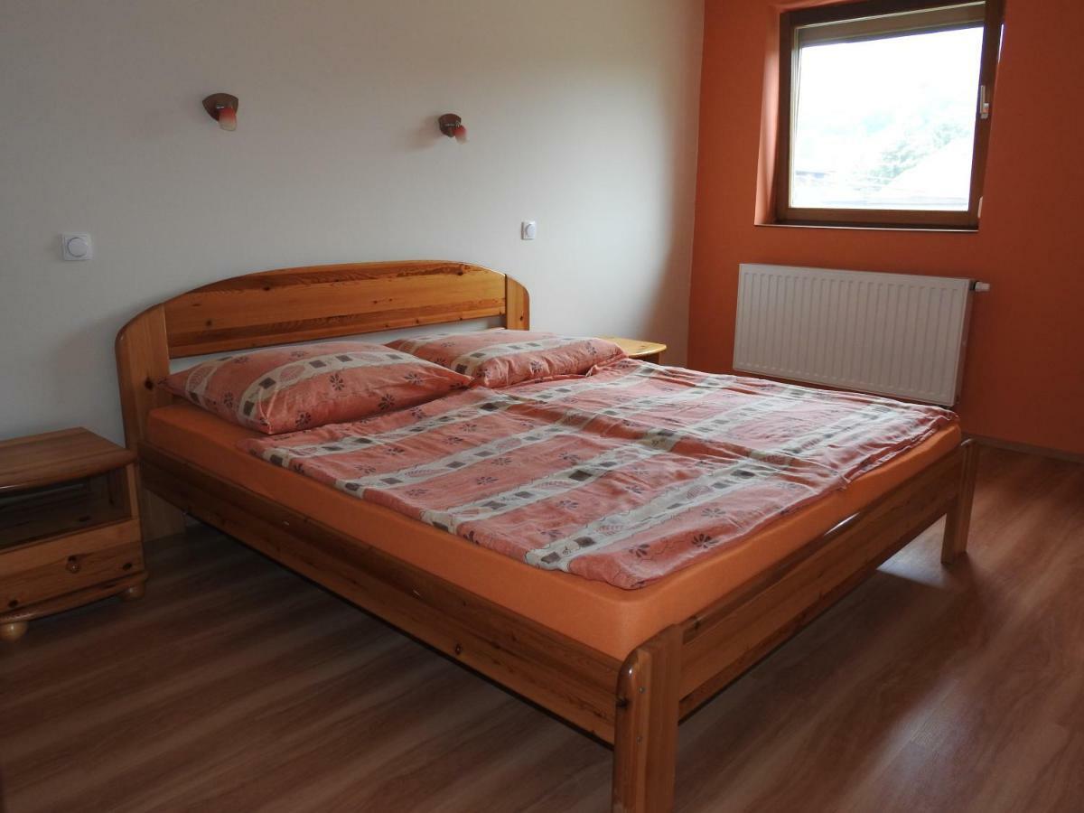Petra Apartmanhaz Badacsonytomaj Exterior foto